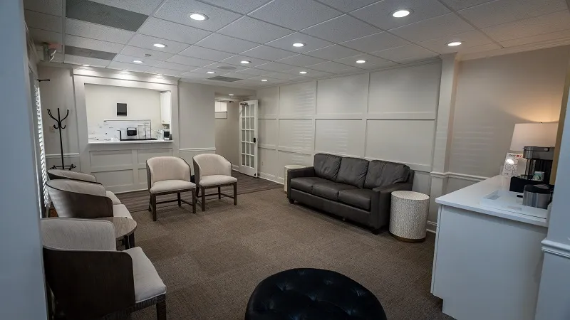 Bartlett Office seating area