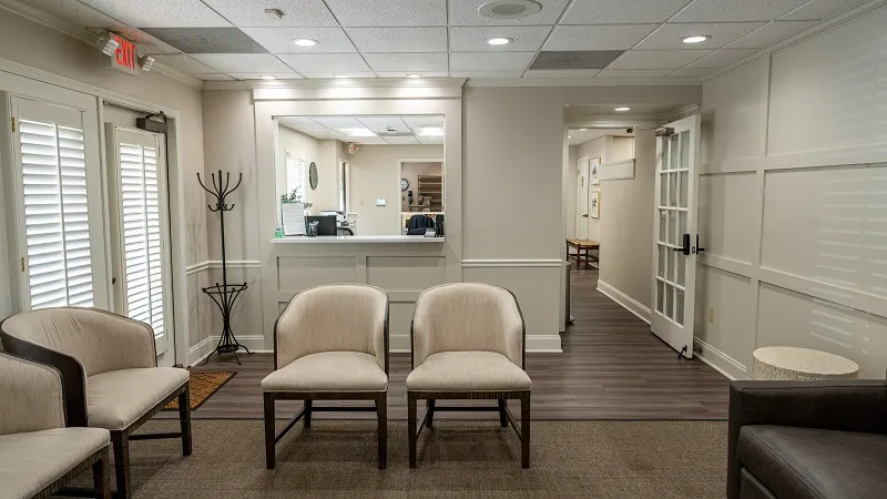 Bartlett Office seating area